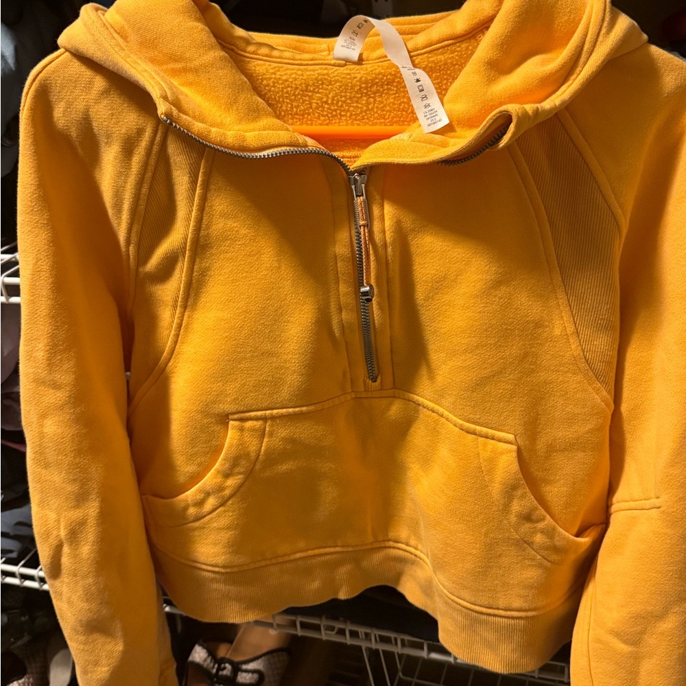 lululemon athletica cropped scuba- yellow